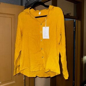Long sleeve button down mustard colored shirt woman size 2XL NWT